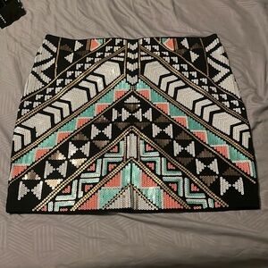 Express Skirt with sequins in a gorgeous pattern